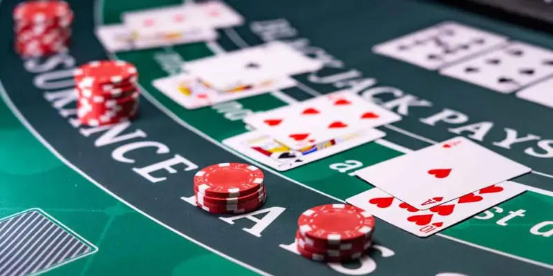 Các thuật ngữ và cách chơi Blackjack