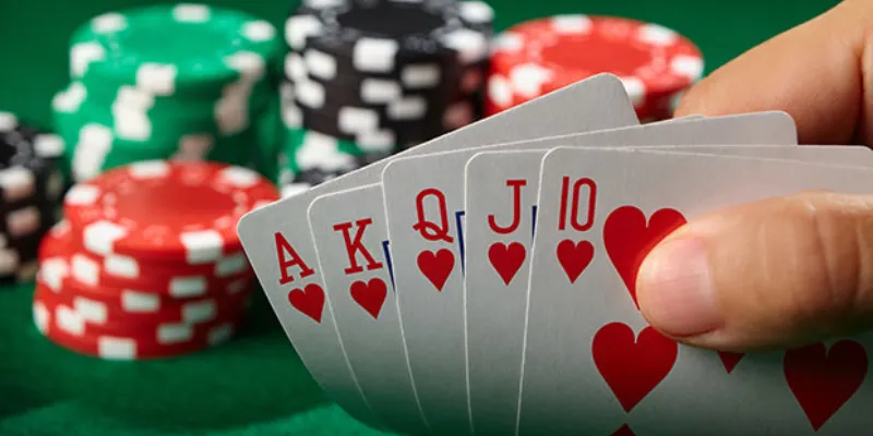 Am hiểu các hình thức cược và luật chơi poker